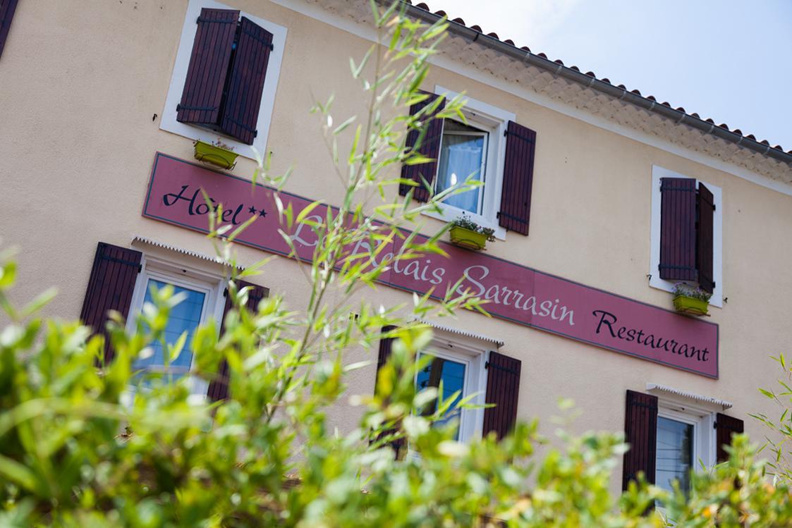 Logis Le Relais Sarrasin Hotel Vezenobres Exterior foto
