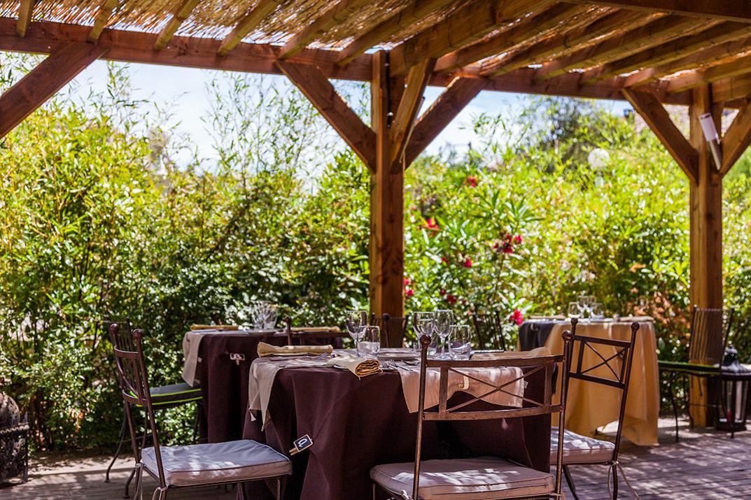 Logis Le Relais Sarrasin Hotel Vezenobres Exterior foto